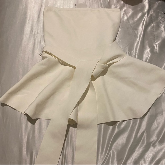 C/meo Collective Perfect Timing Strapless Peplum Knit Top In Ivory size XS - Picture 2 of 3